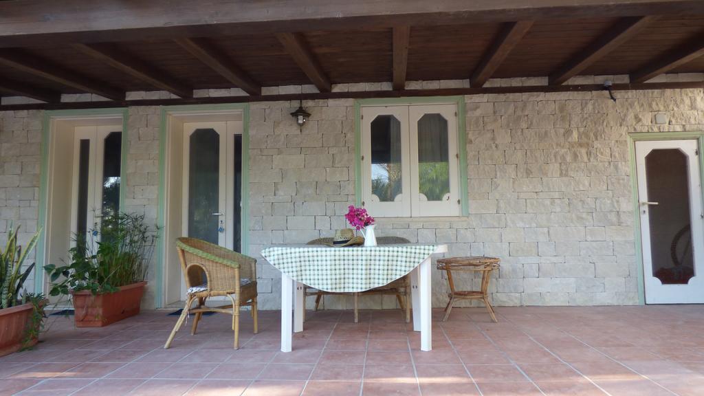 La Villa Rosa Al Mare ポッツァッロ エクステリア 写真