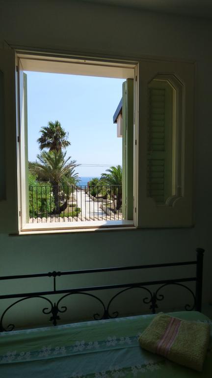 La Villa Rosa Al Mare ポッツァッロ エクステリア 写真