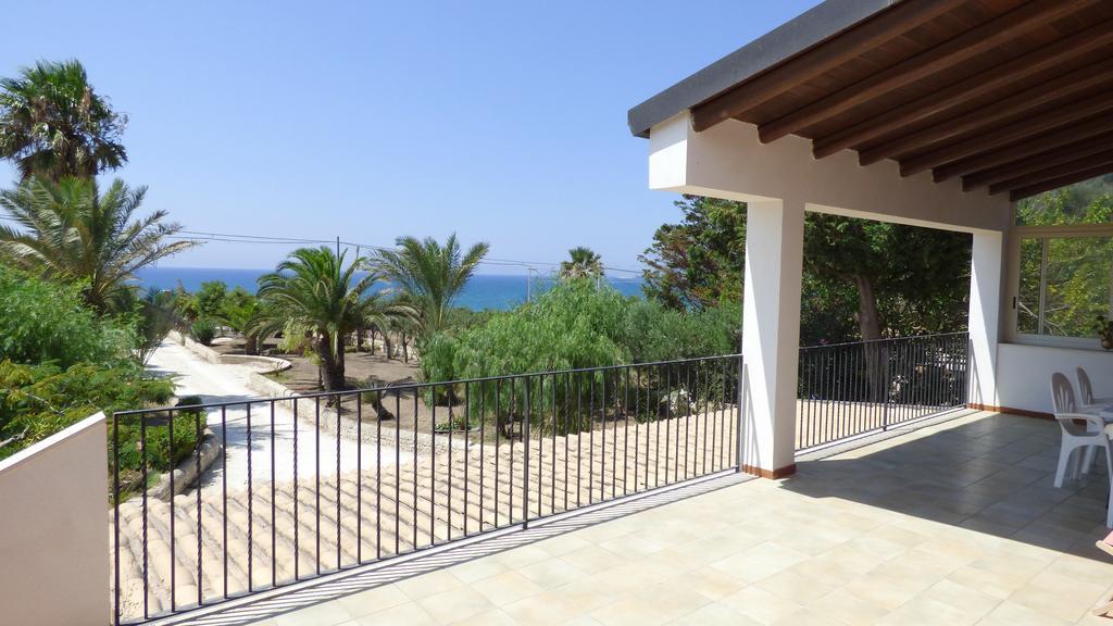 La Villa Rosa Al Mare ポッツァッロ エクステリア 写真